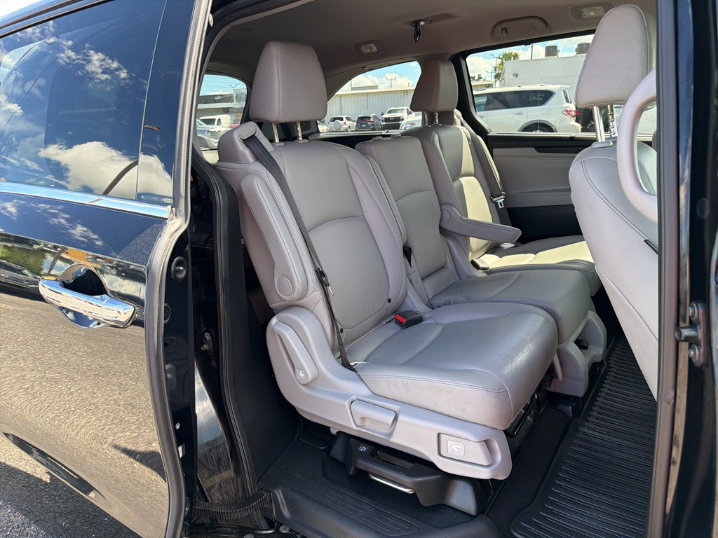 Used 2018 Honda Odyssey Elite image 16