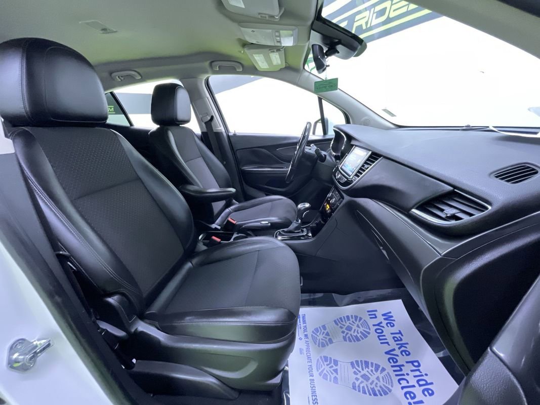 Used 2019 Buick Encore FWD image 27