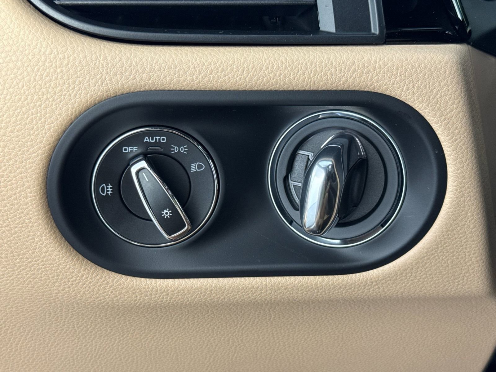 New 2026 Porsche Macan S AWD/4WD image 32
