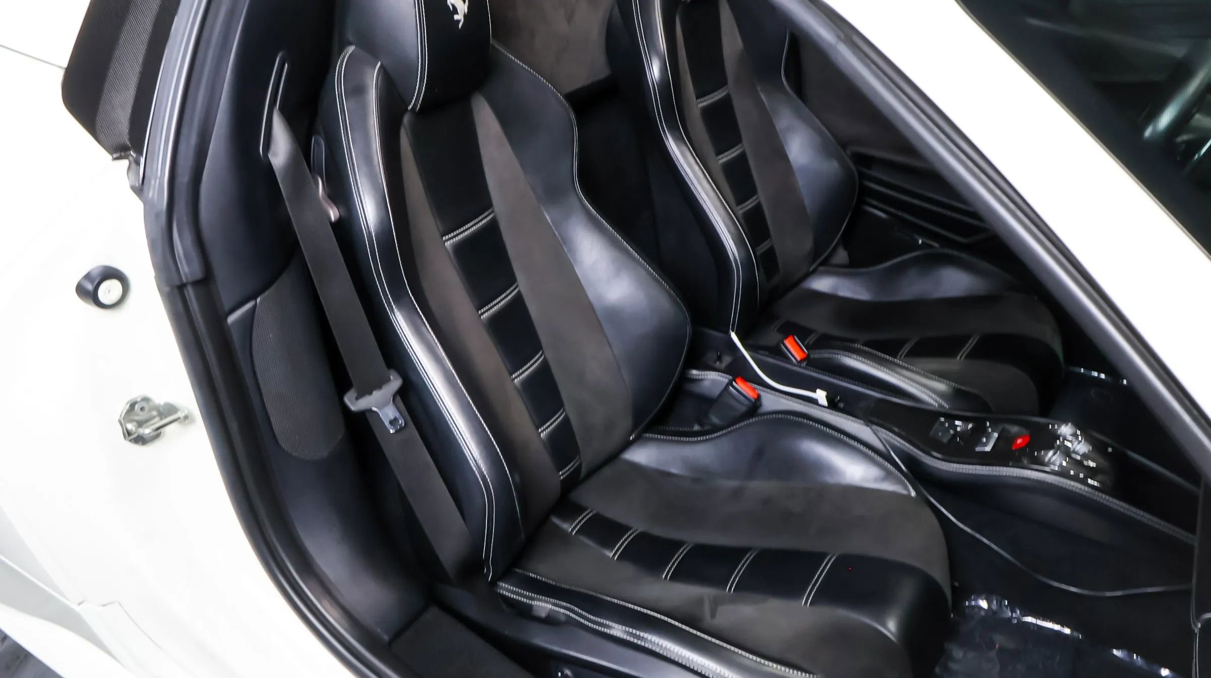 Used 2012 Ferrari 458 Spider RWD image 19