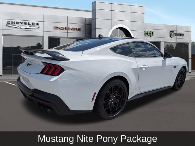 Used 2025 Ford Mustang GT Premium w/ GT Performance Package RWD image 5