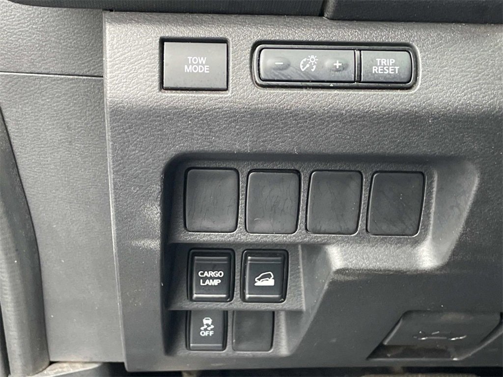 Certified 2022 Nissan Frontier S image 21