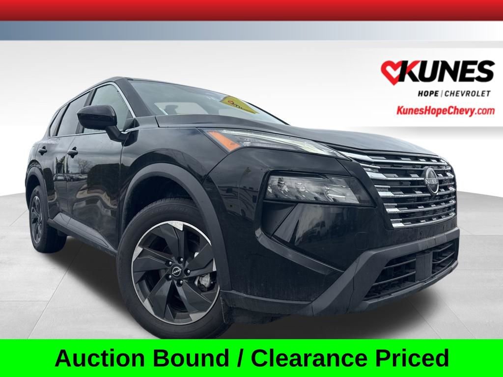 Used 2025 Nissan Rogue SV image 1