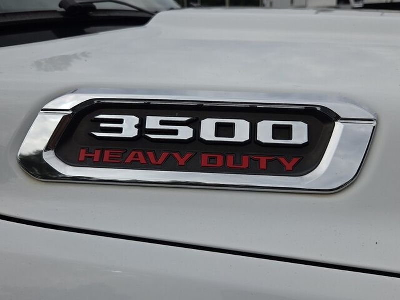 Used 2020 RAM 3500 Tradesman AWD/4WD image 18