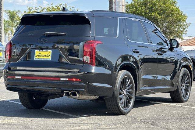 Used 2024 Hyundai Palisade Calligraphy AWD/4WD image 4