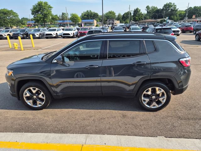Used 2018 Jeep Compass Limited AWD/4WD image 10