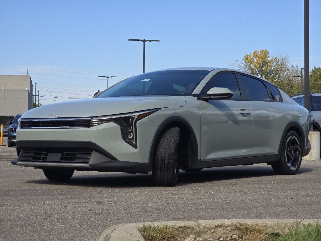 Used 2025 Kia K4 EX FWD image 10