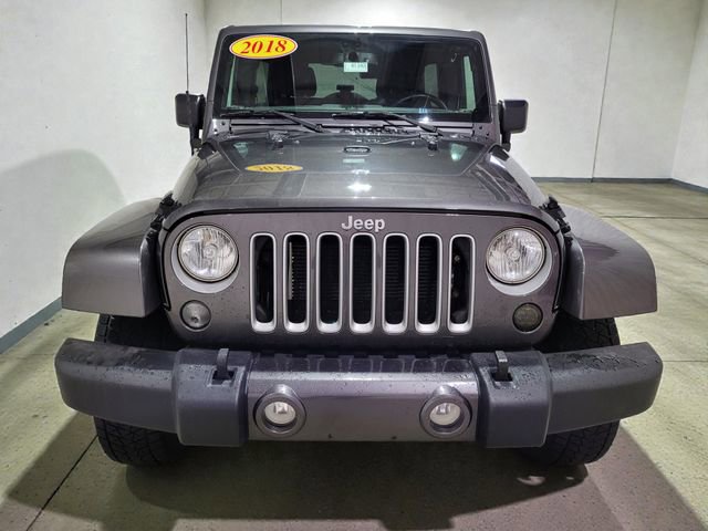 Used 2018 Jeep Wrangler Unlimited Sahara w/ Connectivity Group image 12