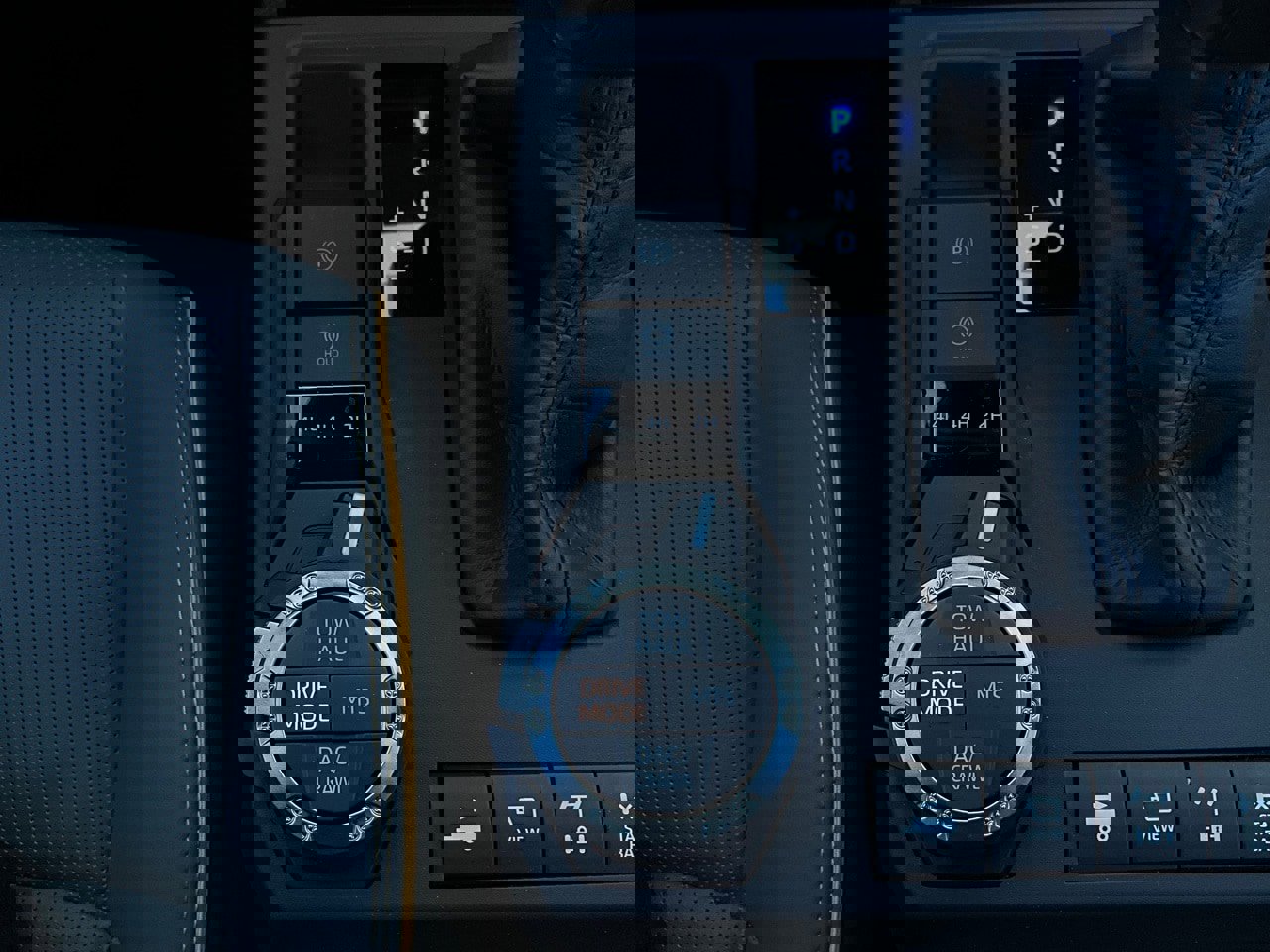 Used 2025 Toyota 4Runner Trailhunter image 31