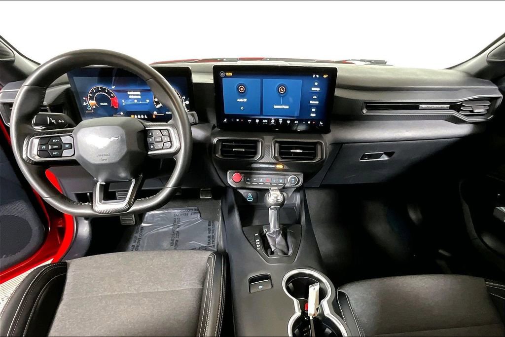 Used 2024 Ford Mustang Coupe image 15