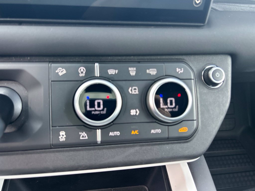 Used 2025 Land Rover Defender 110 S AWD/4WD image 38