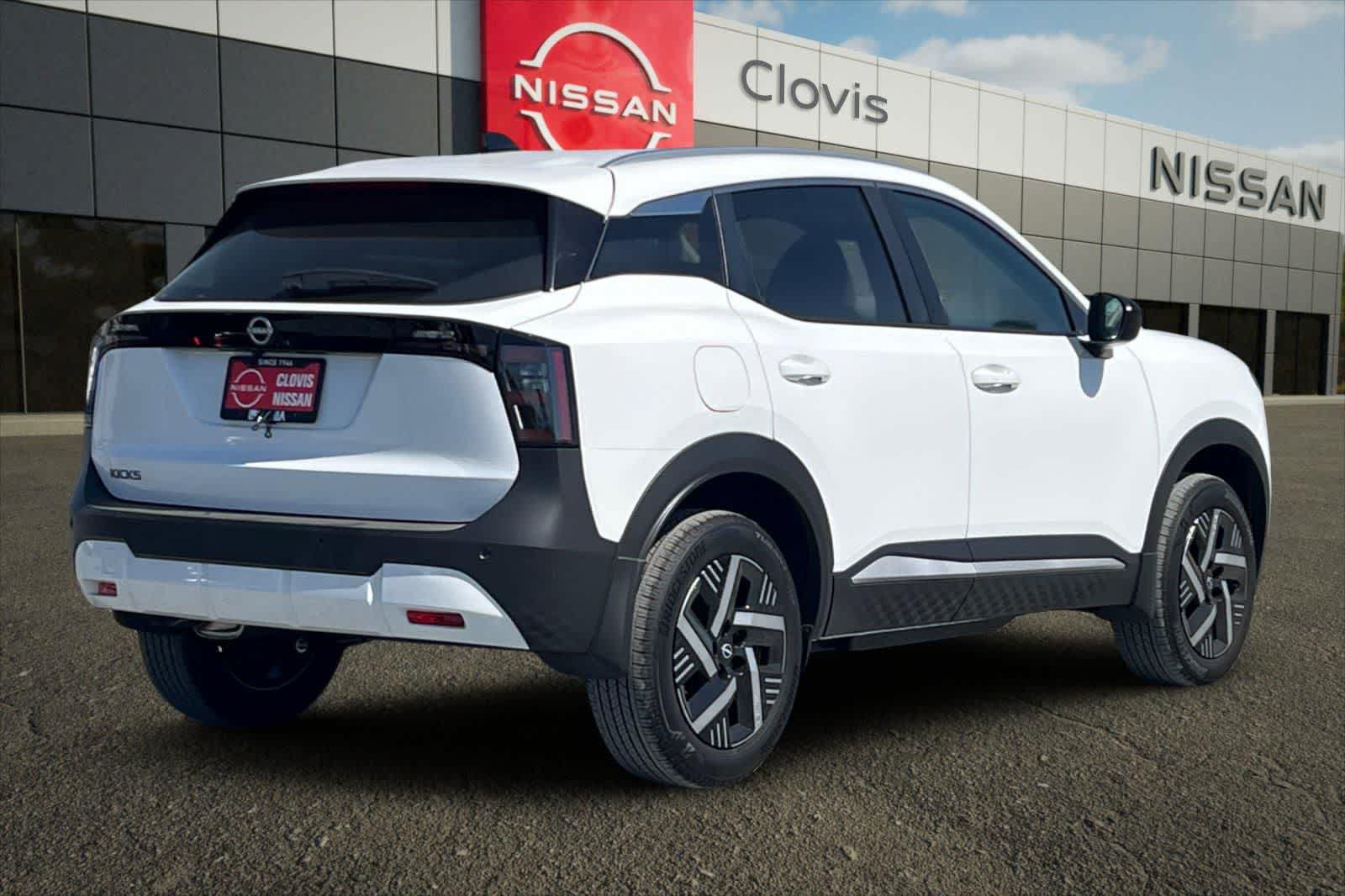 Used 2026 Nissan Kicks SV FWD image 3
