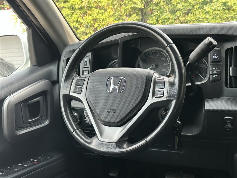 Used 2014 Honda Ridgeline SE image 9