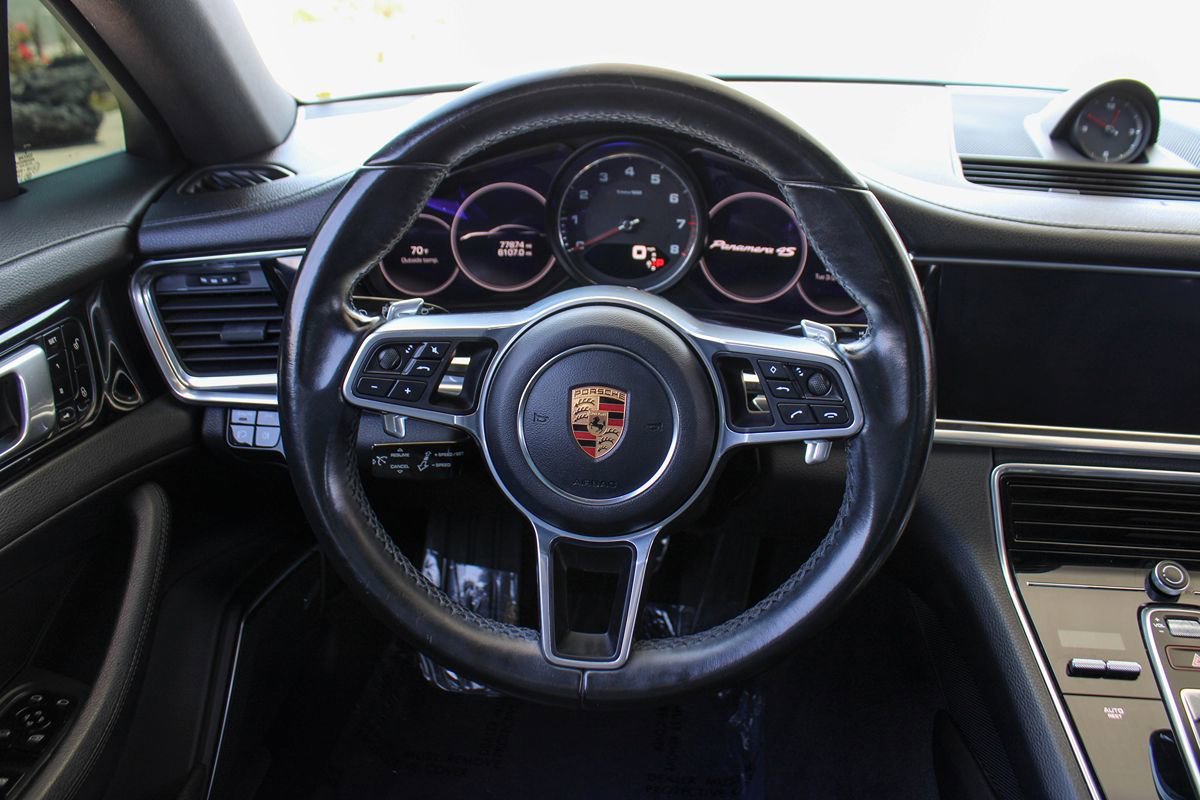 Used 2018 Porsche Panamera 4S image 29