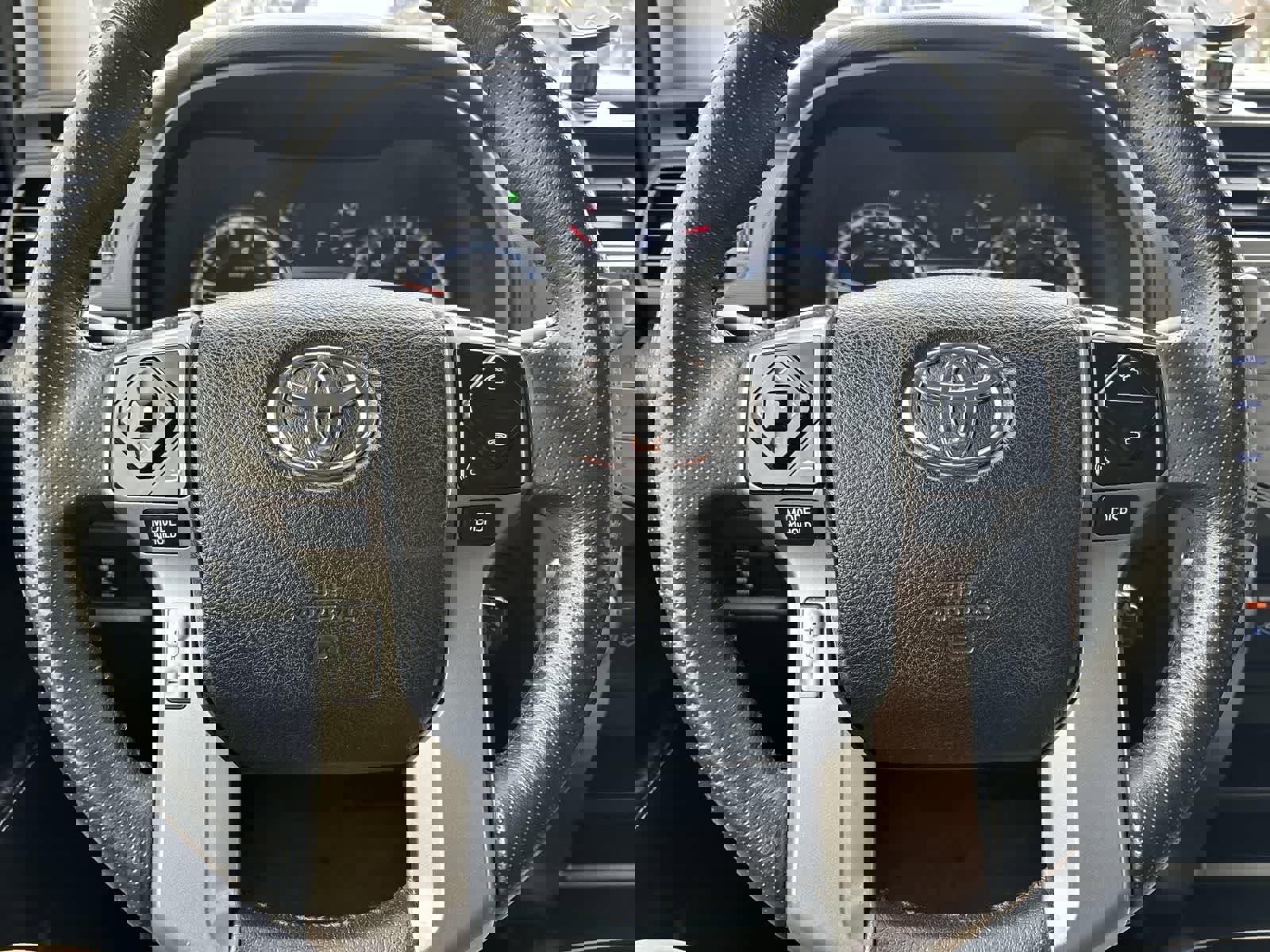 Used 2018 Toyota 4Runner SR5 Premium image 10