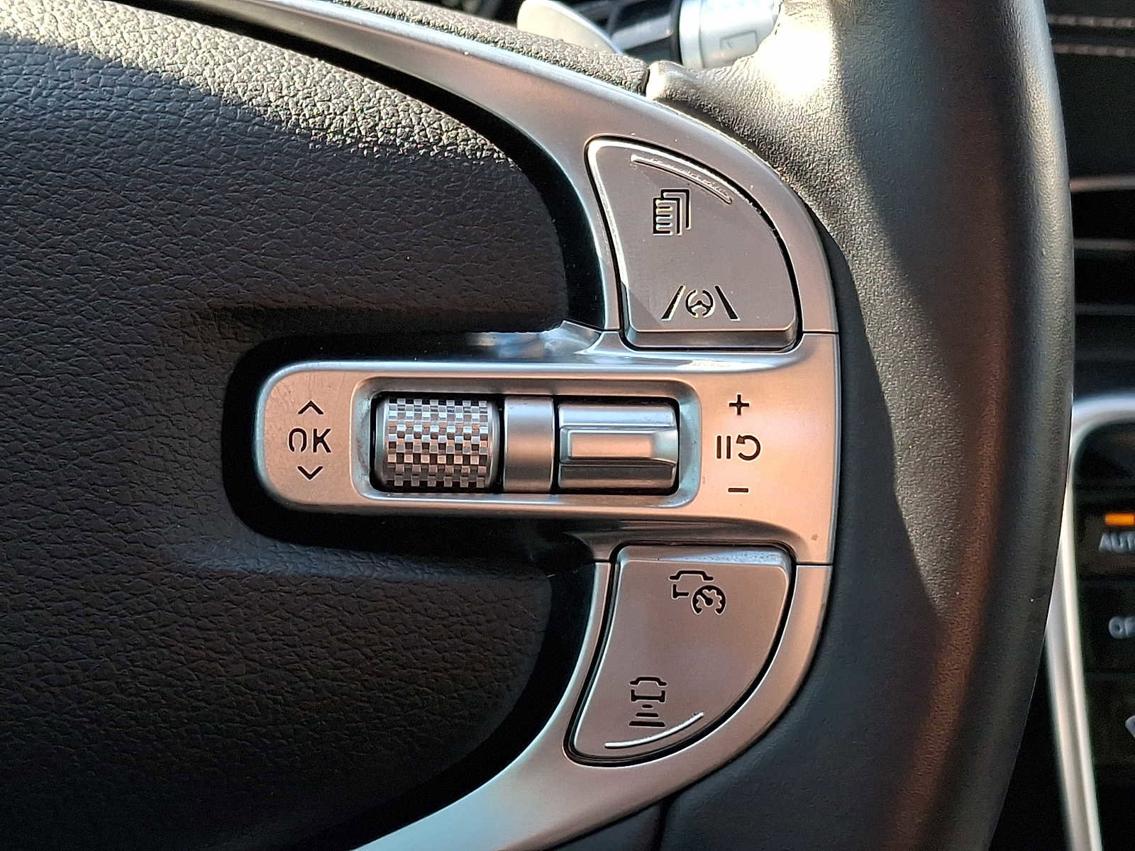 Used 2023 Genesis GV80 3.5T w/ Advanced Package image 19