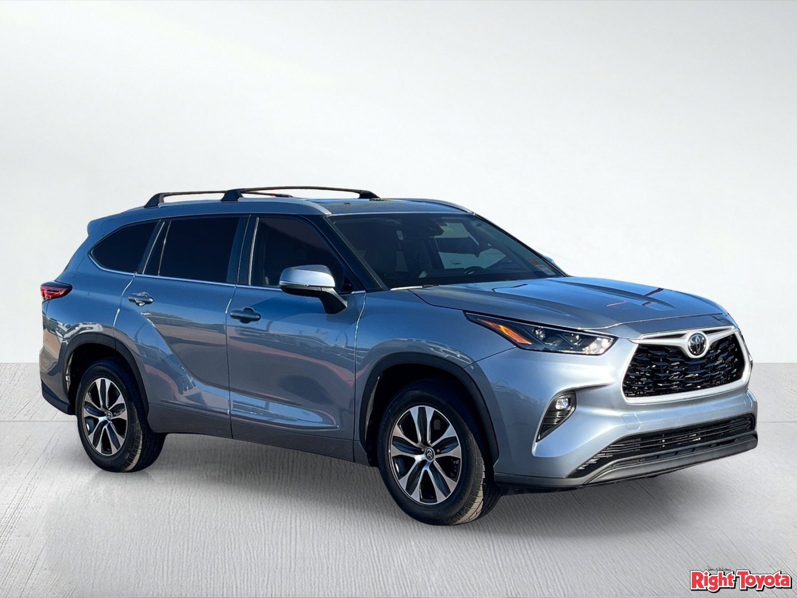Used 2023 Toyota Highlander XLE FWD image 9