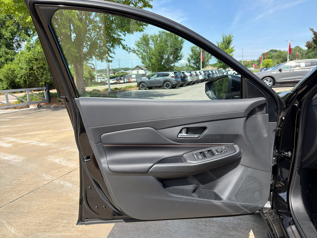New 2026 Nissan Sentra SR FWD image 10