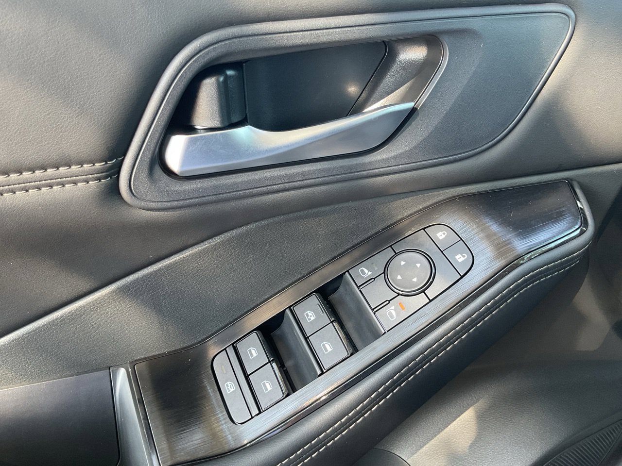 New 2026 Nissan Rogue Dark Armor FWD image 21