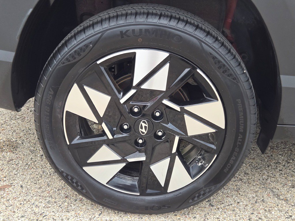 Used 2025 Hyundai Kona SEL AWD/4WD image 10