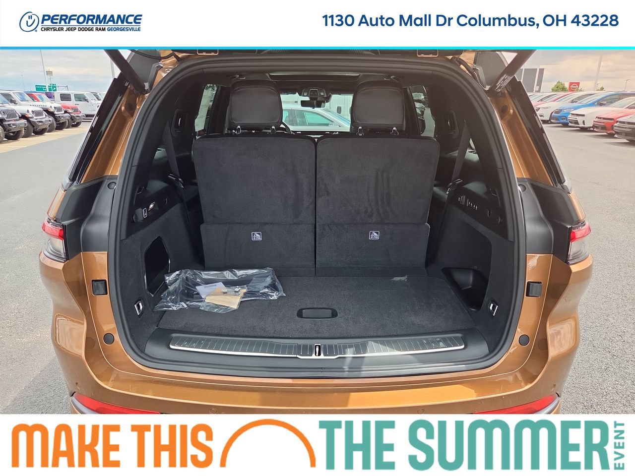 New 2026 Jeep Grand Cherokee L Summit w/ Obsidian Package AWD/4WD image 13