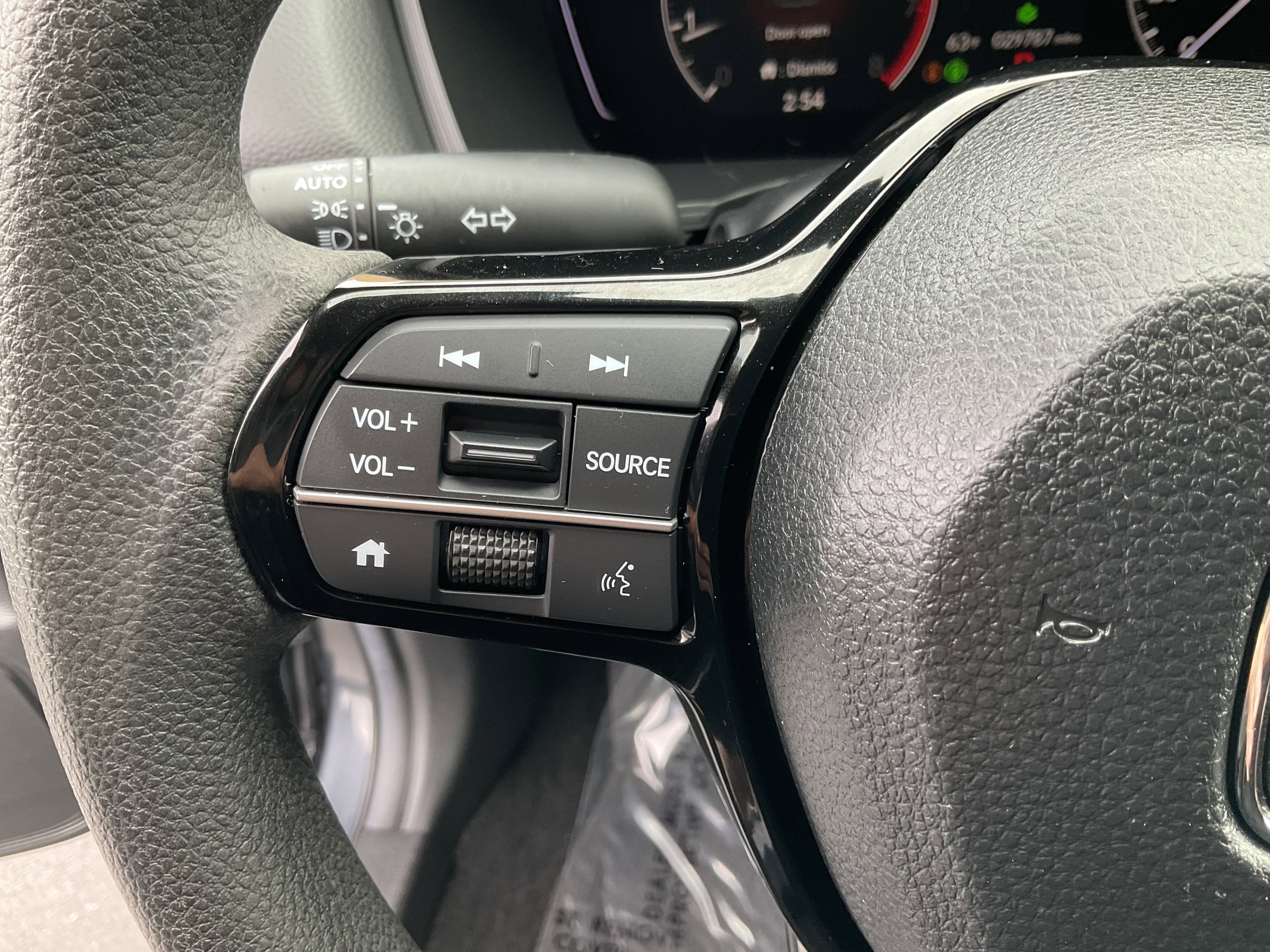 Used 2025 Honda Civic LX image 28