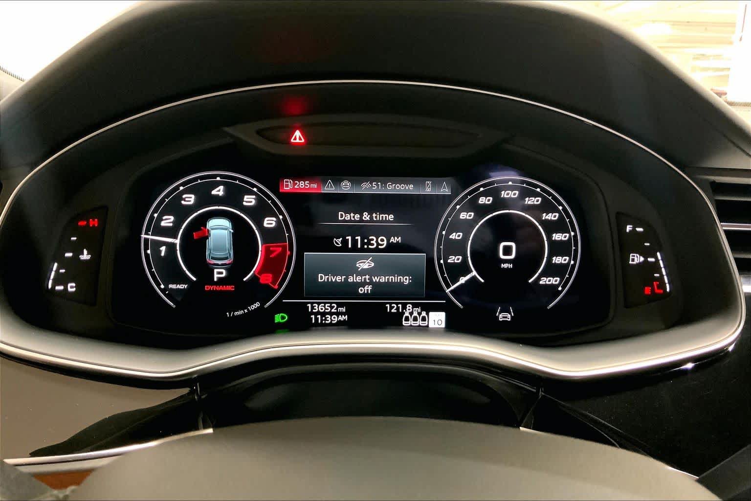 Used 2025 Audi RS Q8 performance AWD/4WD image 25