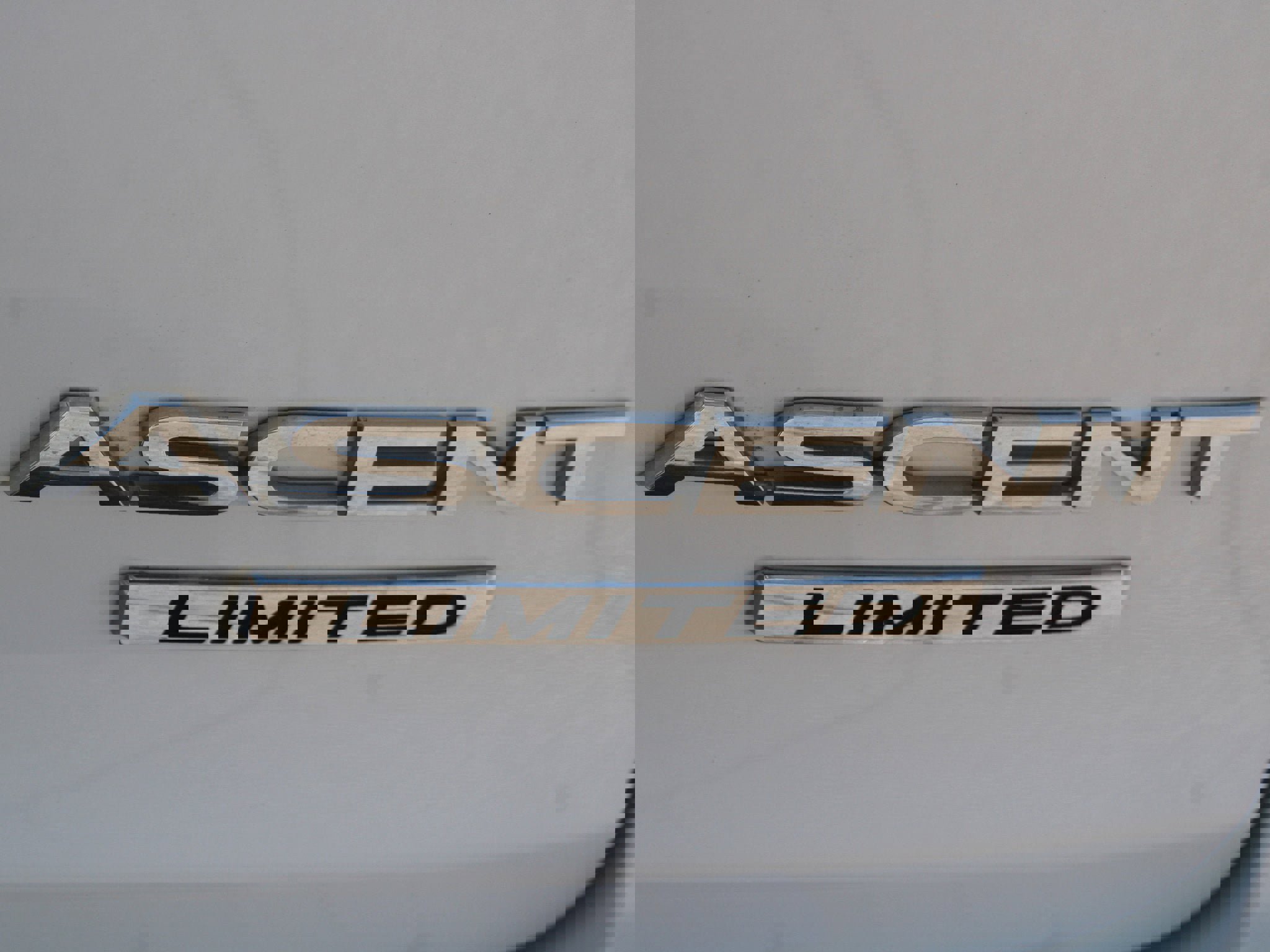 Used 2019 Subaru Ascent Limited w/ Popular Package #3 image 19