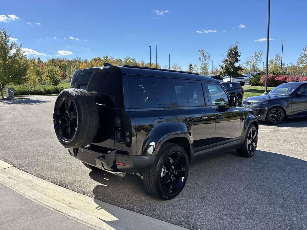 New 2026 Land Rover Defender 110 S image 5
