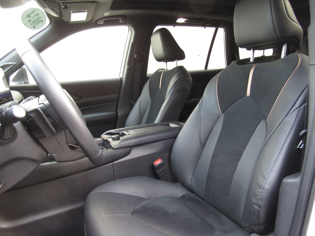 Certified 2024 Toyota Grand Highlander AWD Hybrid image 12