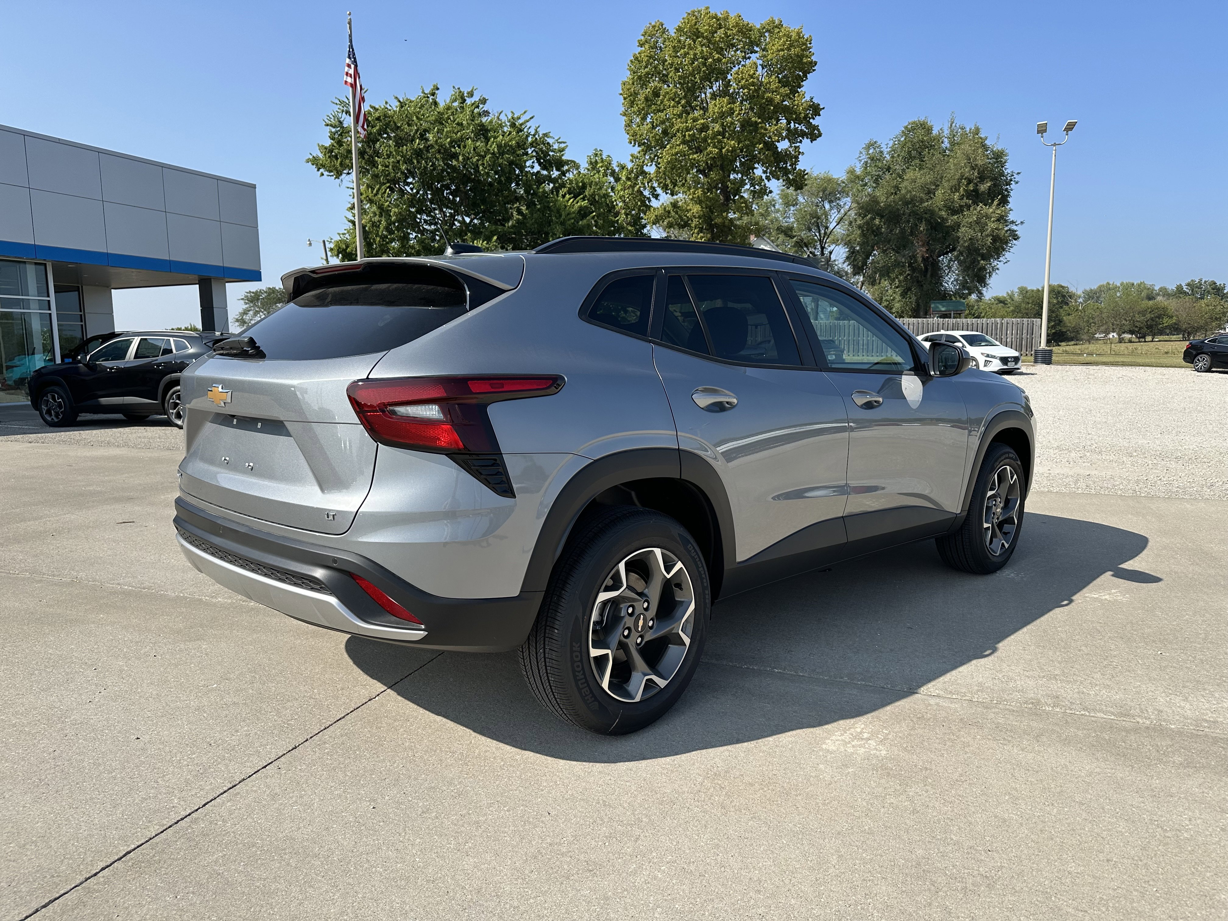 New 2025 Chevrolet Trax LT w/ Driver Confidence Package image 6