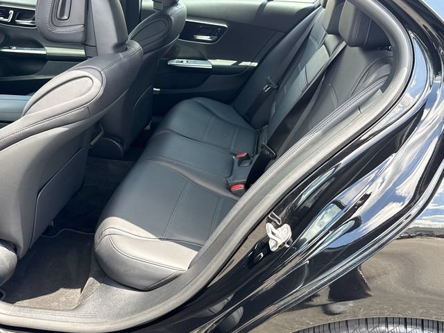 Used 2025 Mercedes-Benz C 300 Sedan image 21