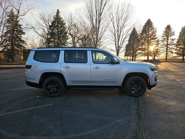 Used 2023 Jeep Wagoneer Series II image 7