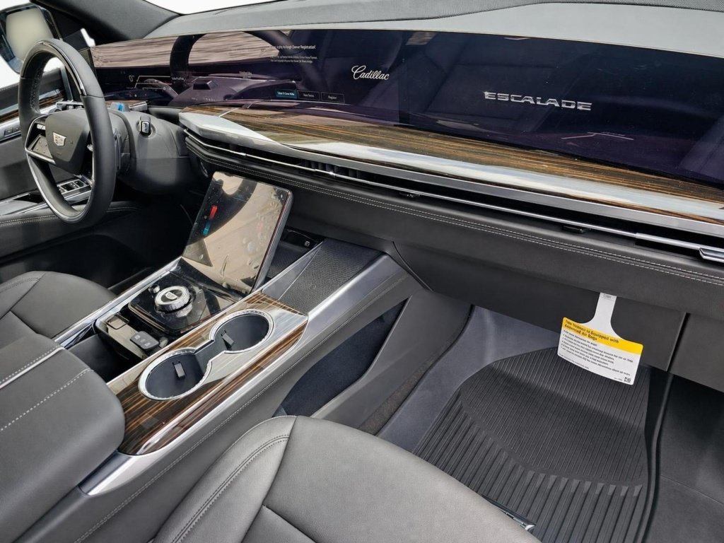 New 2026 Cadillac Escalade 4WD w/ LPO, Floor Liner Package image 15