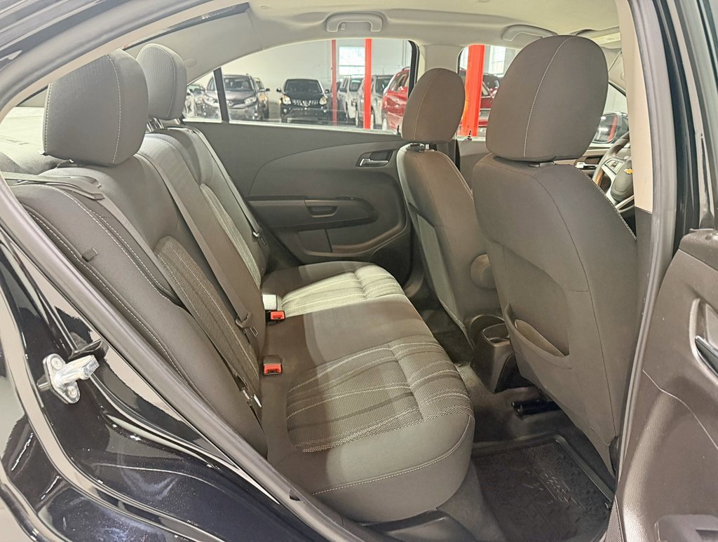 Used 2018 Chevrolet Sonic LT image 29