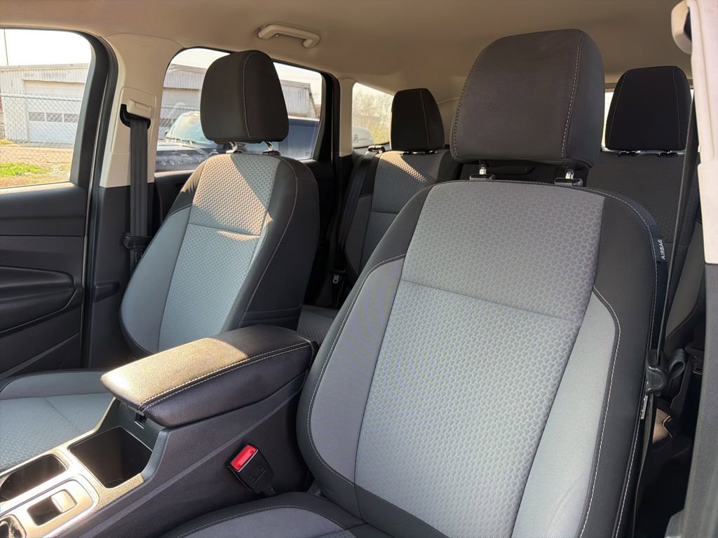 Used 2017 Ford Escape SE FWD image 20