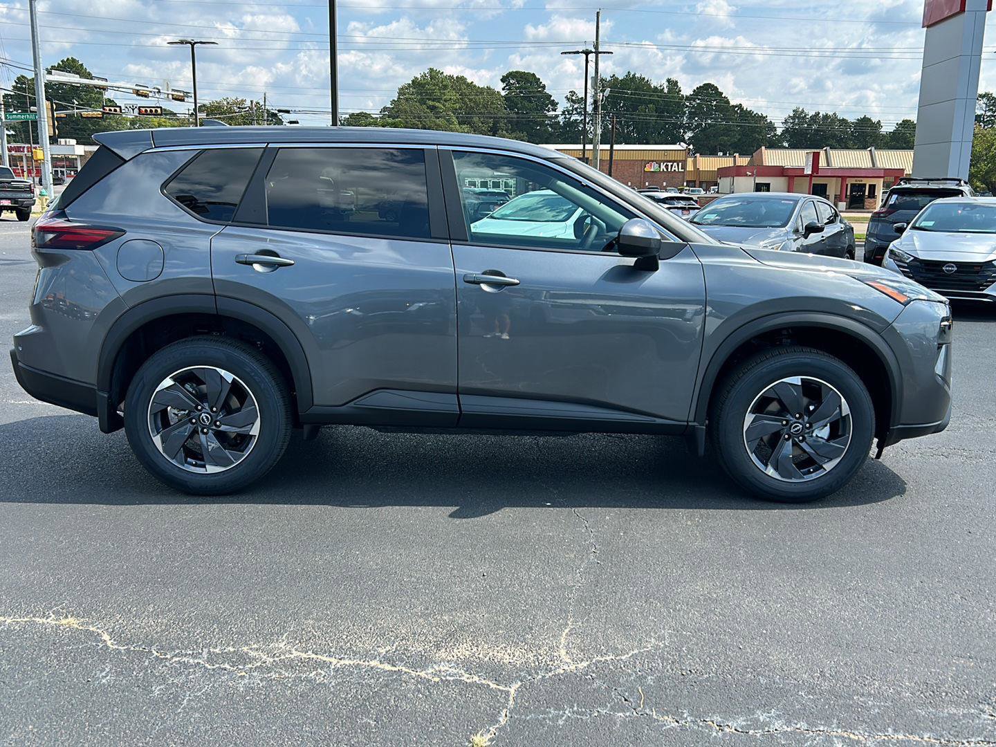 New 2026 Nissan Rogue SV image 7