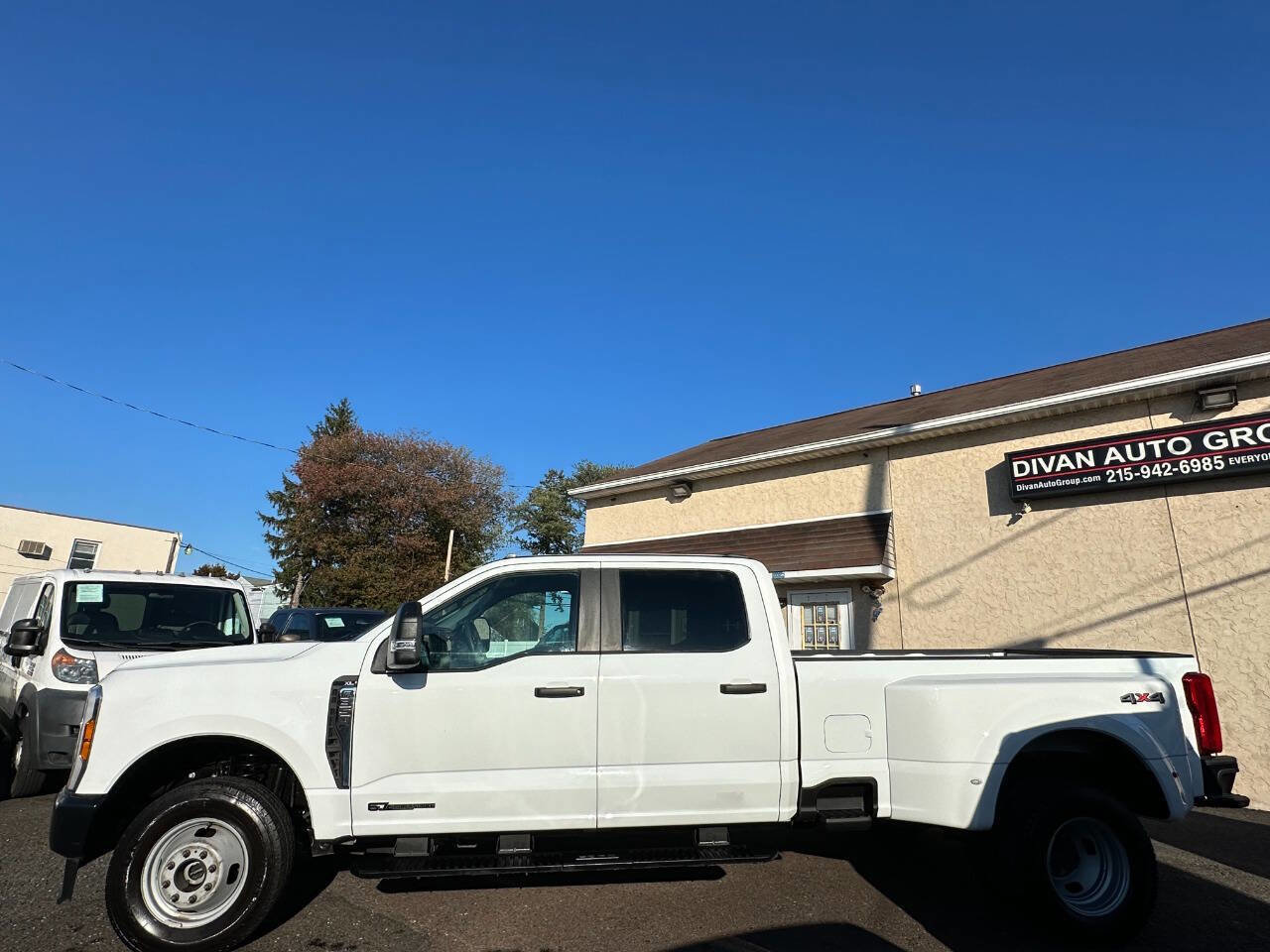 Used 2024 Ford F350 XL image 4