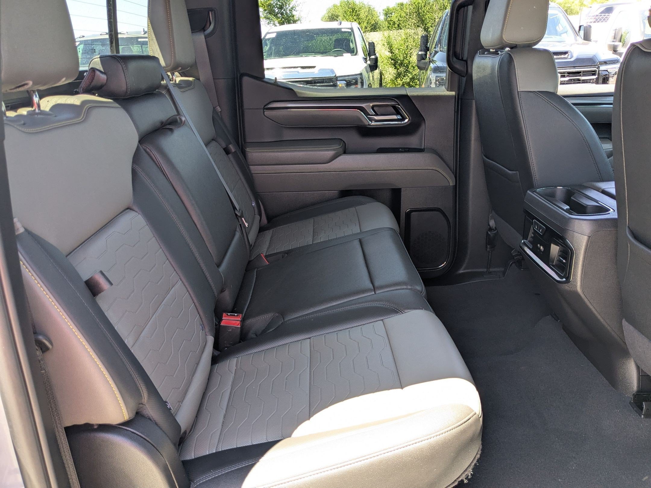 Certified 2024 Chevrolet Silverado 1500 ZR2 w/ Technology Package AWD/4WD image 29