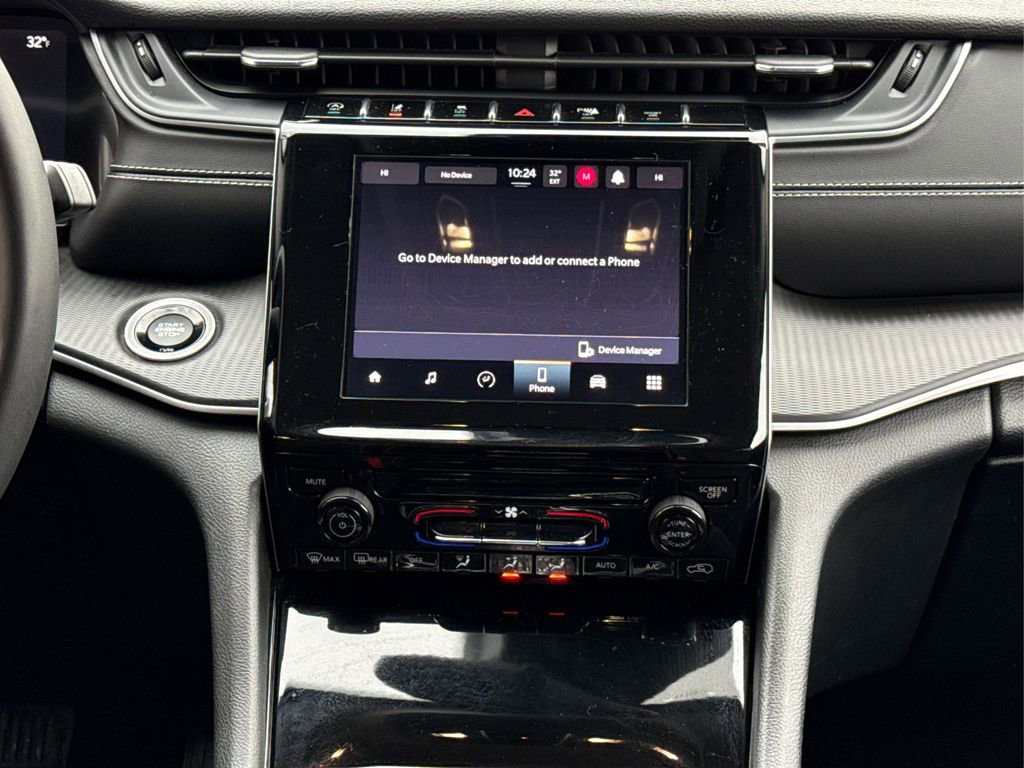 Used 2023 Jeep Grand Cherokee L Laredo image 19