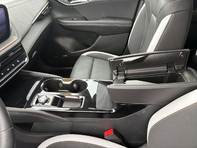 Certified 2025 Buick Envision Sport Touring AWD/4WD image 23