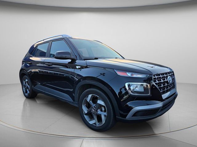 Used 2021 Hyundai Venue SEL w/ Cargo Package FWD image 4