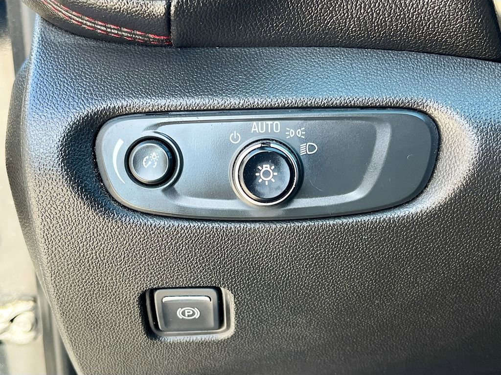 Used 2020 Chevrolet Blazer RS image 10