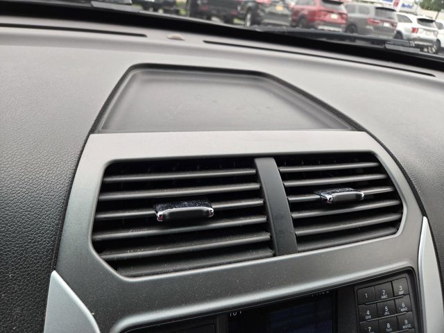 Used 2014 Ford Explorer XLT FWD image 8