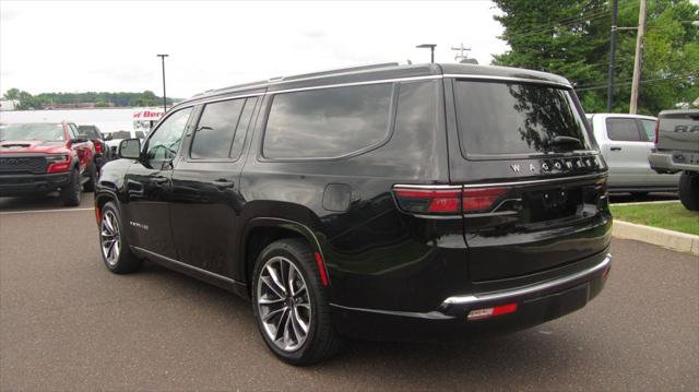 Certified 2025 Jeep Wagoneer L Series III w/ Premium Group I AWD/4WD image 4