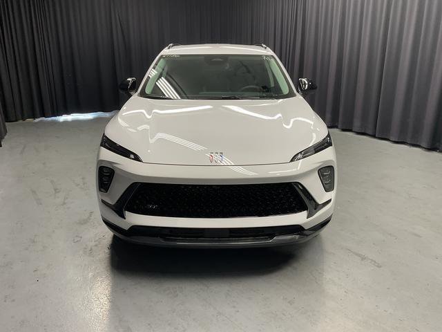 New 2025 Buick Envision Sport Touring image 8