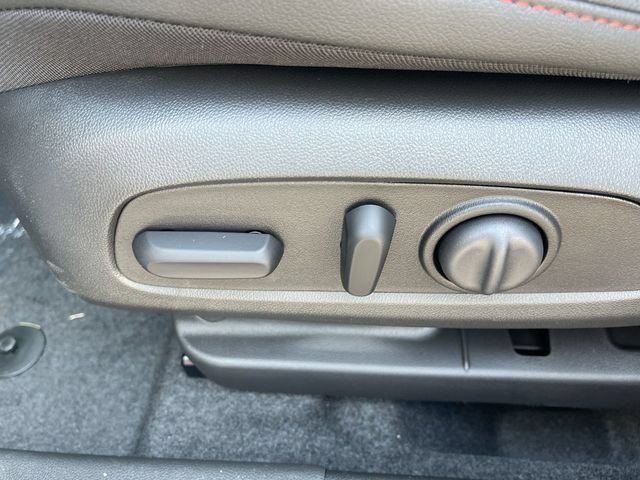 New 2026 Chevrolet Trax RS w/ Sunroof Package FWD image 12