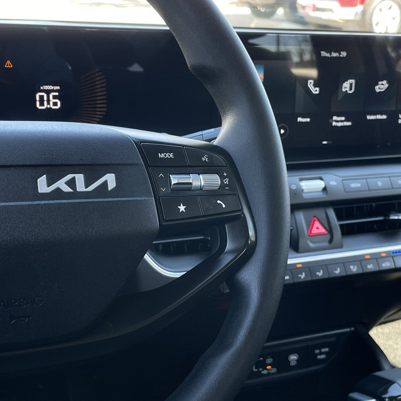 Used 2025 Kia K4 LXS image 14