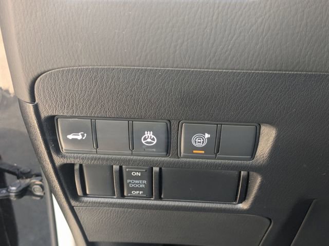 Used 2023 Nissan Armada Platinum w/ Cargo Package image 16