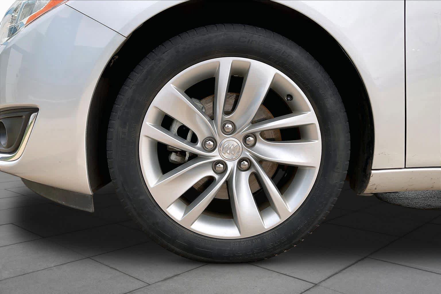 Used 2016 Buick Regal Premium image 11